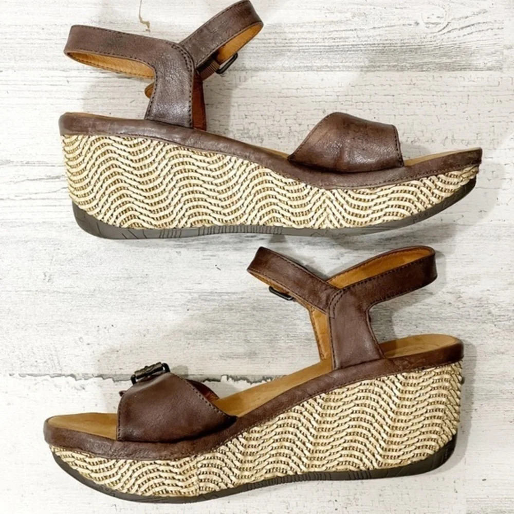 Bussola Trinidad‎ Gobba Taupe Leather Wedge Sandals Size 11 - Picture 4 of 7